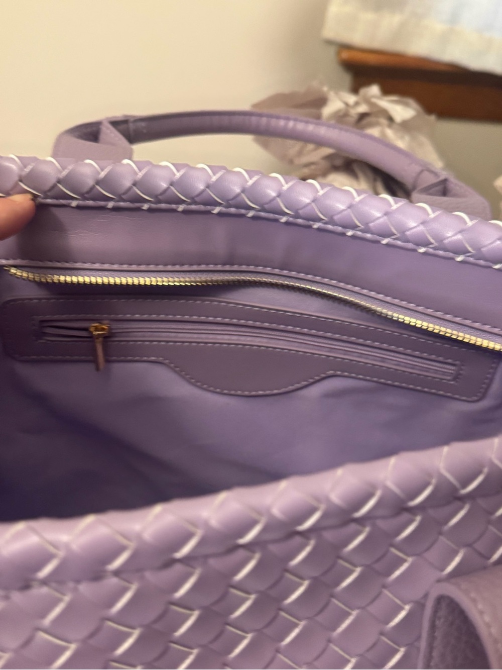 Ello Lavender Woven Vegan Leather Tote Bag+ CB strap Heart Charm & Wallet-NWT - Picture 10 of 12